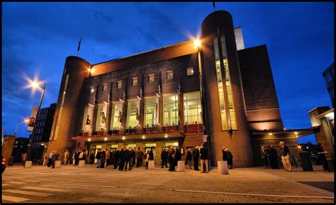 The Philharmonic Hall Liverpool: Uma Joia Acústica que Revela a Alma da Cidade!