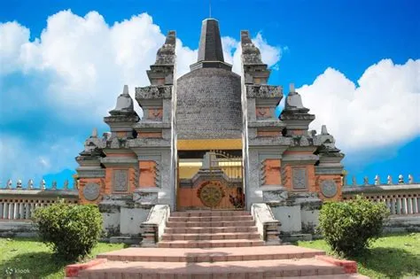 Taman Mini Indonesia Indah: Uma Jornada Fascinante Através da Cultura e História Indonésia!